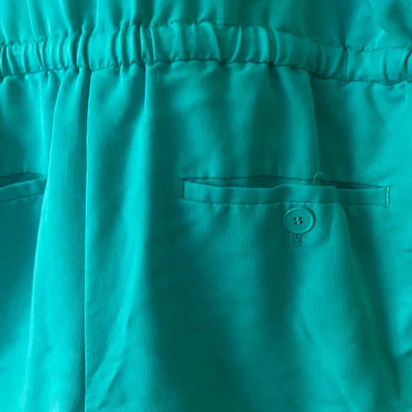 Loft Raceback Half Button down Shorts Romper with pockets- Sz S - Picture 7 of 7